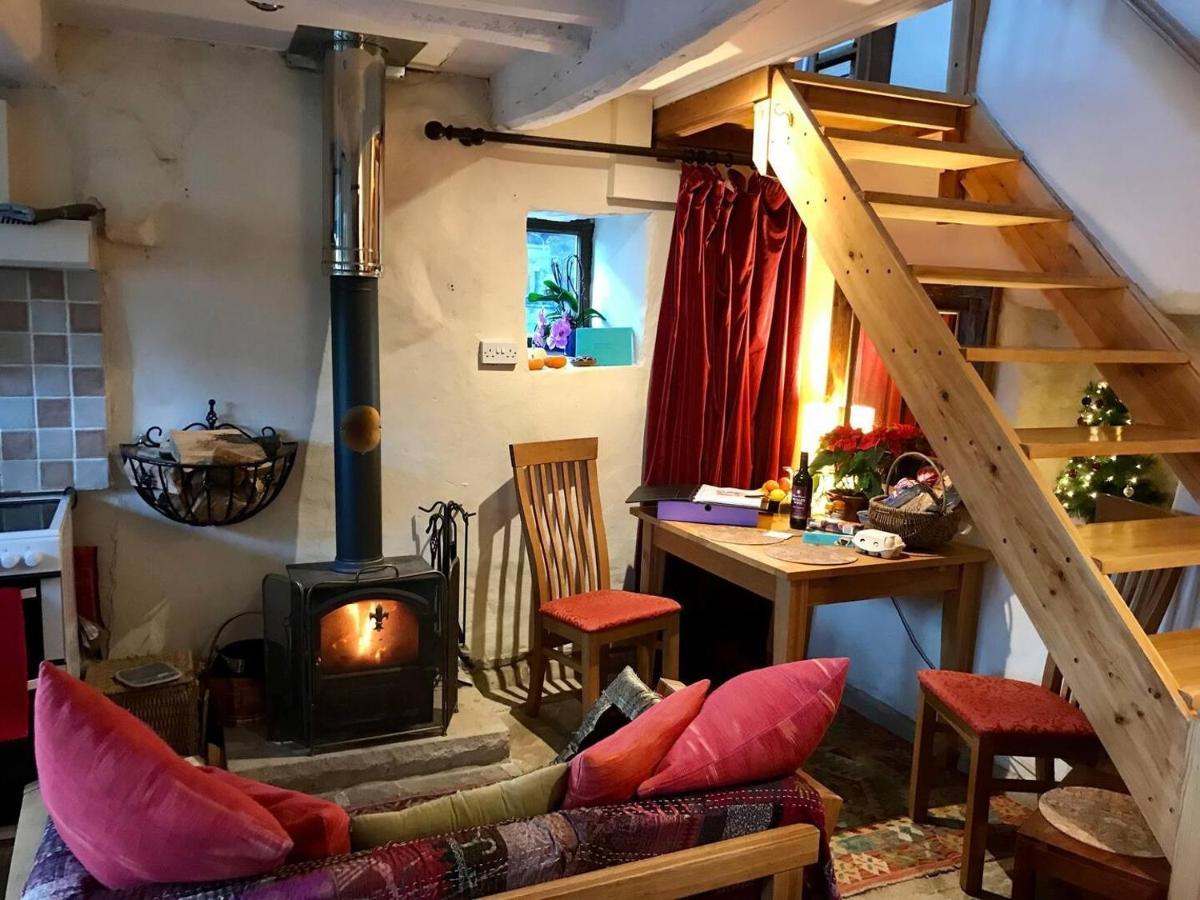 Bijou Cottage In Bronte Country With Wood-Burning Stove & Hot Tub Spa 哈沃斯 外观 照片